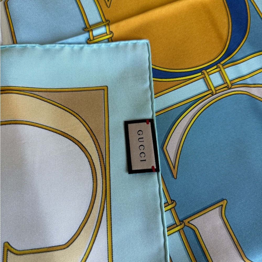 GUCCI POP PRINT SILK CARRÉ, Elegant scarf - Picture 7 of 13
